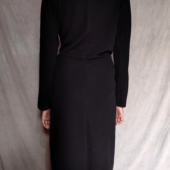 Side knot bodycon dress - Picture 4 of 5